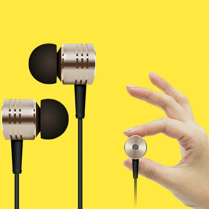 1.2M 반사 섬유 직물 라인 노이즈 격리를 스테레오 금속 인 - 이어 이어폰 이어폰 Headphones3.5mm 잭 표준/1.2M Reflective Fiber Cloth Line Noise Isolating Stereo Metal In-ear Earphone